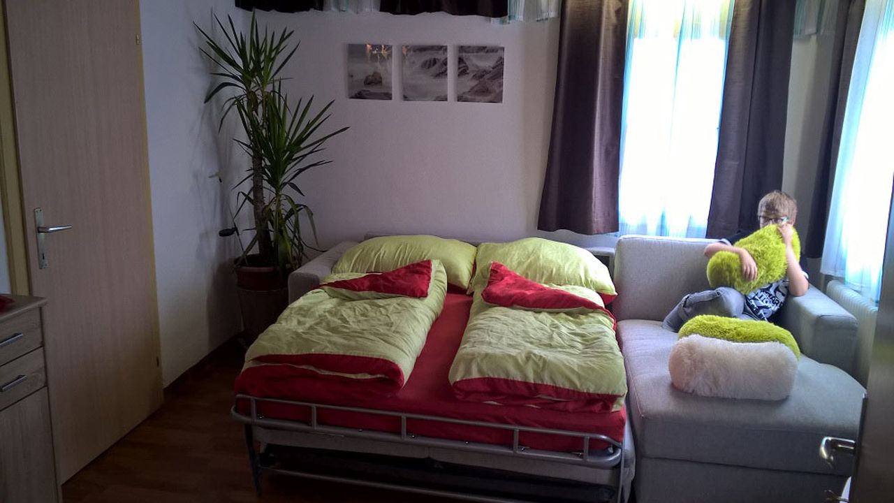 Wohn- und Schlafzimmer Wohn- und Schlafzimmer
